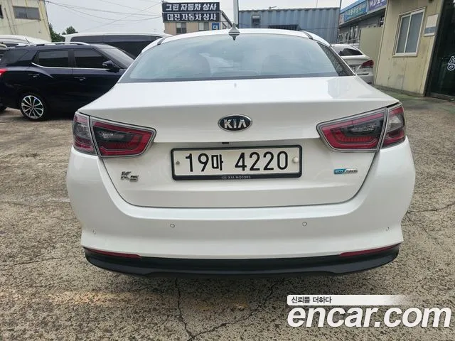 Kia K5 2014 thumb 4