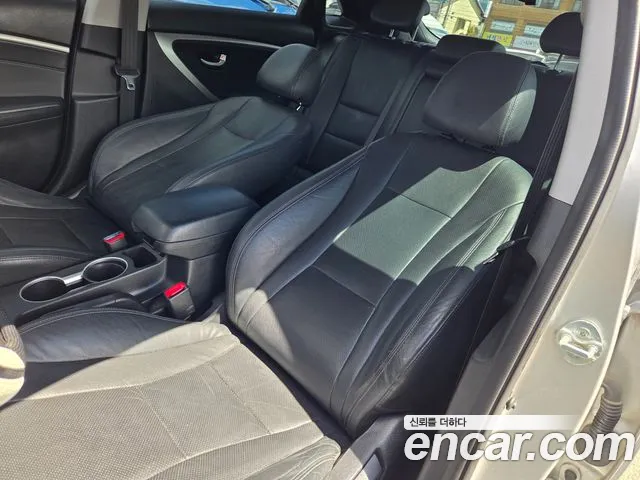 Hyundai i30 2014 thumb 10
