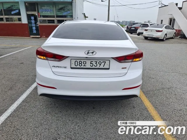Hyundai Avante 2017 thumb 4