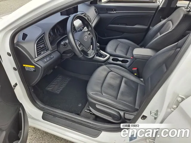 Hyundai Avante 2017 thumb 9