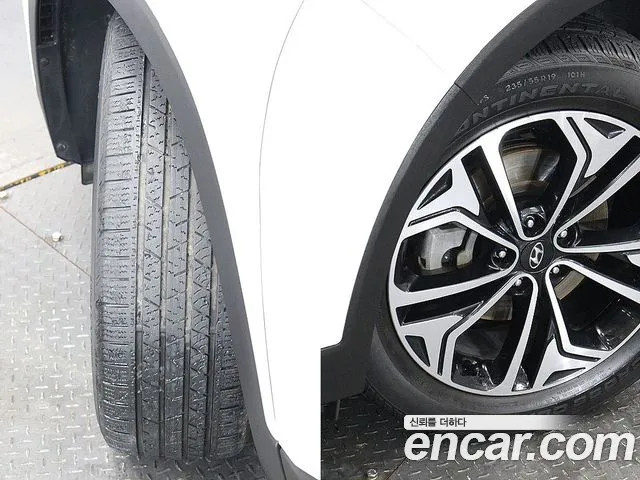 Hyundai Santa Fe 2019 thumb 5