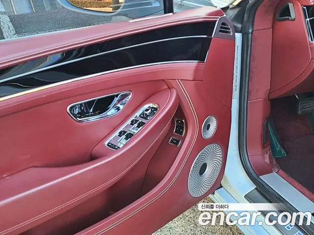 Bentley Continental 2019 thumb 7