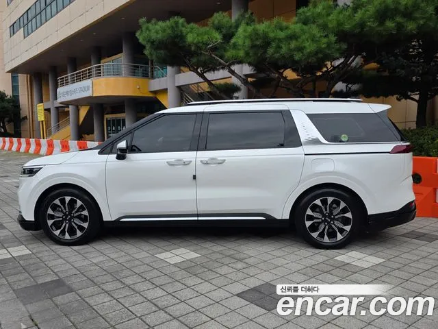Kia Carnival 2020 thumb 2