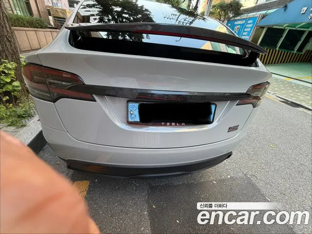 Tesla Model X 2023 thumb 2