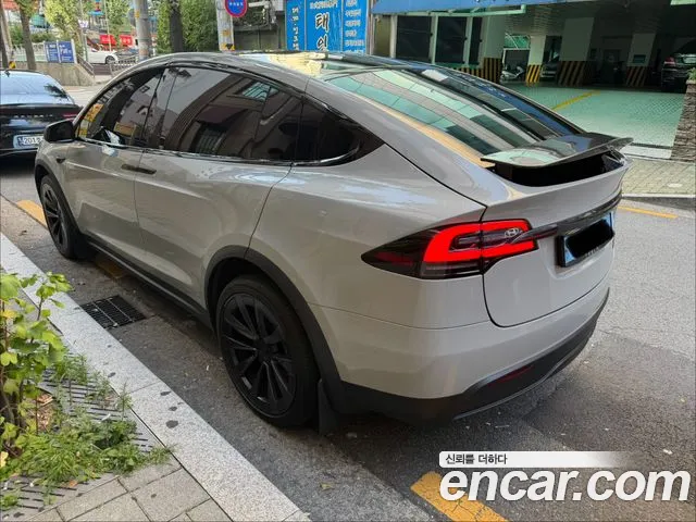 Tesla Model X 2023 thumb 3