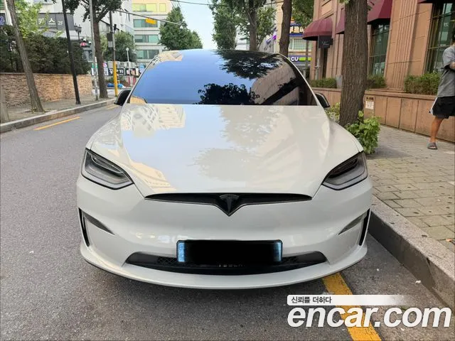 Tesla Model X 2023 thumb 4