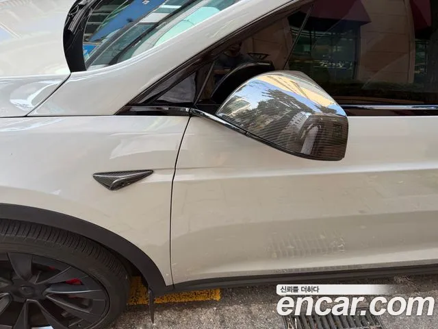 Tesla Model X 2023 thumb 6
