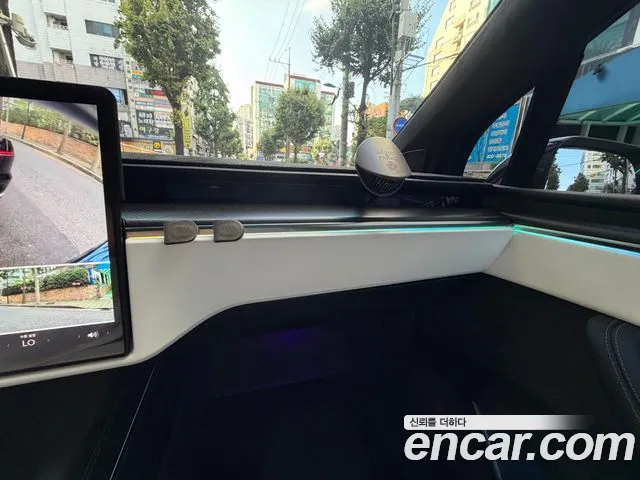Tesla Model X 2023 thumb 12