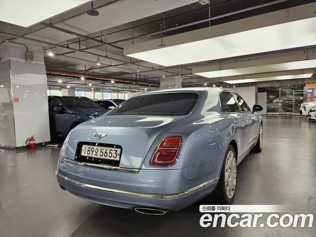 Bentley Mulsanne 2017 thumb 4