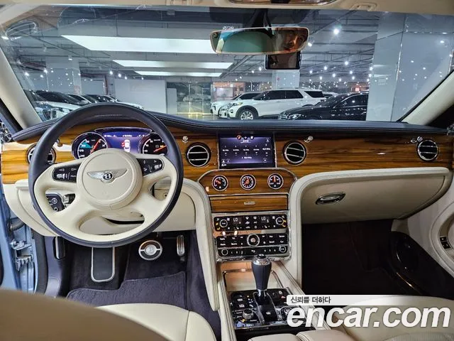 Bentley Mulsanne 2017 thumb 5