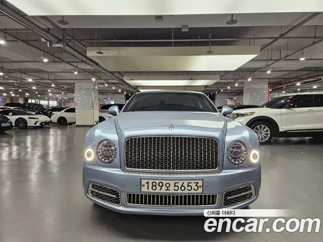 Bentley Mulsanne 2017 thumb 12