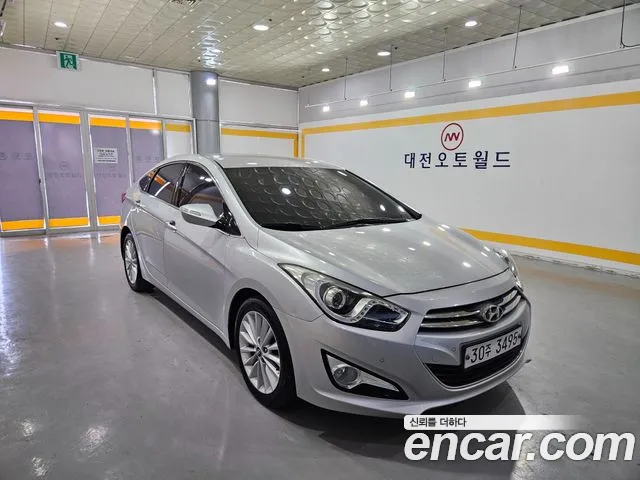 Hyundai i40 2013 thumb 6