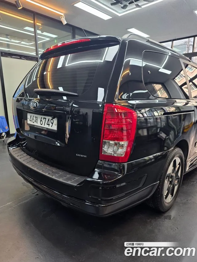 Kia Carnival 2014 thumb 2