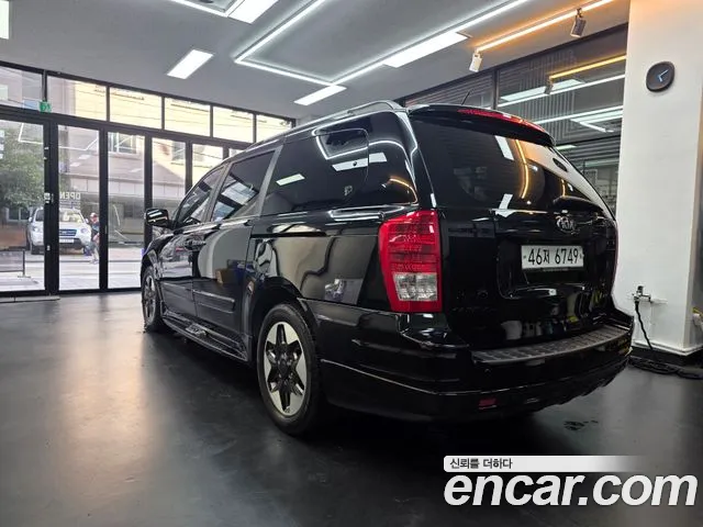 Kia Carnival 2014 thumb 4