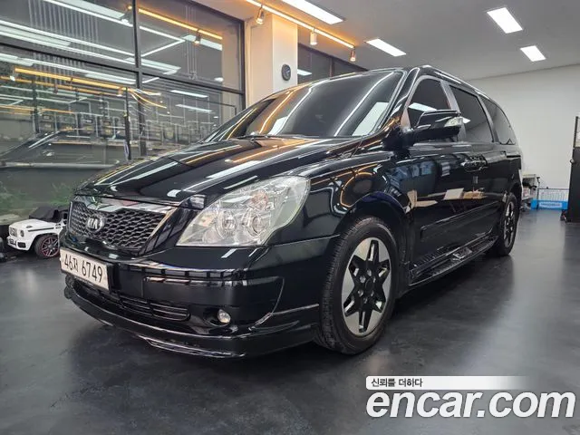 Kia Carnival 2014 thumb 11