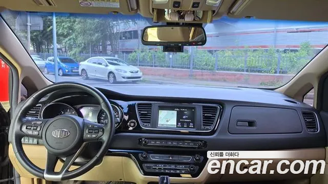 Kia Carnival 2019 thumb 7