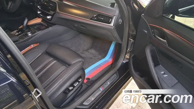 BMW 5 серии 2022 thumb 11