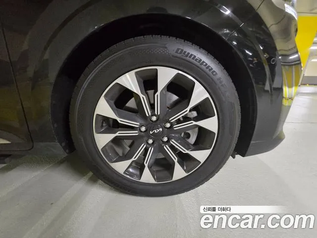 Kia Carnival 2022 thumb 5