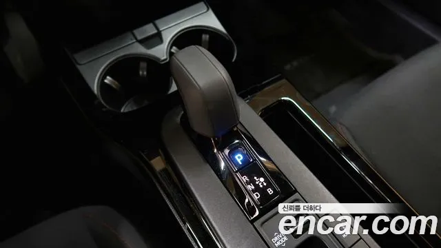 Toyota Prius 2023 thumb 7