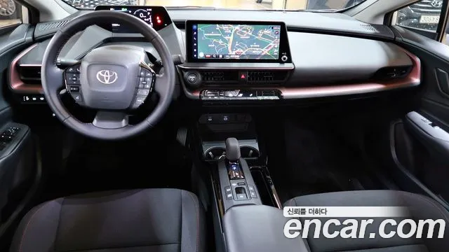 Toyota Prius 2023 thumb 8