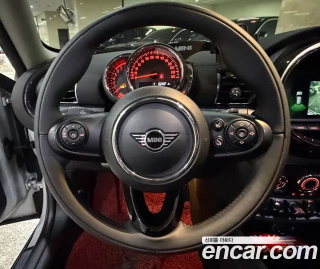 MINI Clubman 2020 thumb 10