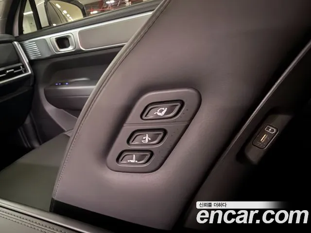 Hyundai Santa Fe 2023 thumb 10