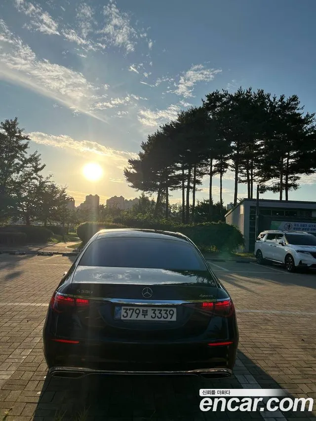 Mercedes-Benz S-Класс 2022 thumb 4