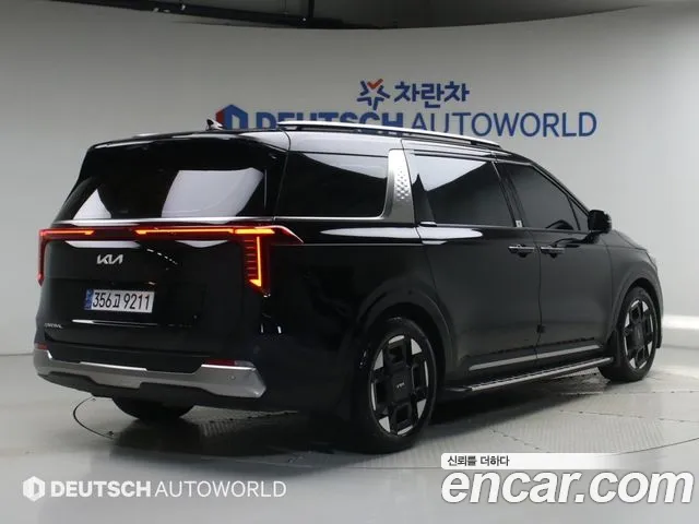 Kia Carnival 2024 thumb 2