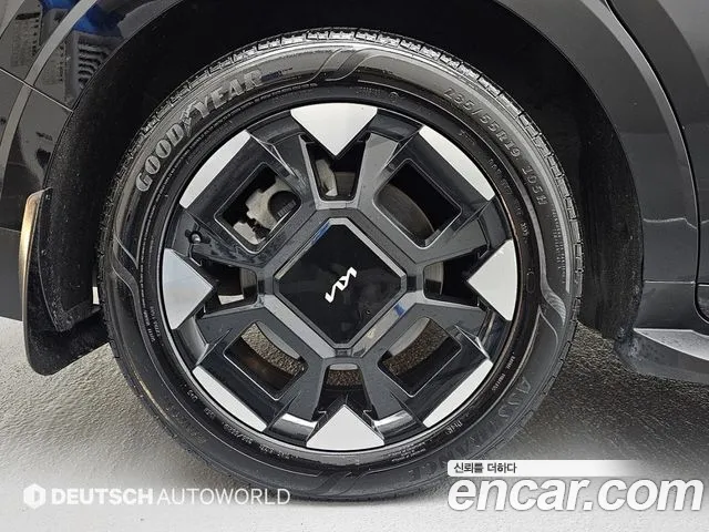 Kia Carnival 2024 thumb 5