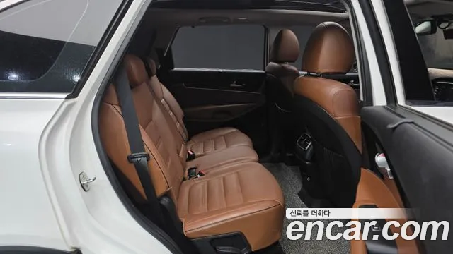 Kia Sorento 2017 thumb 12