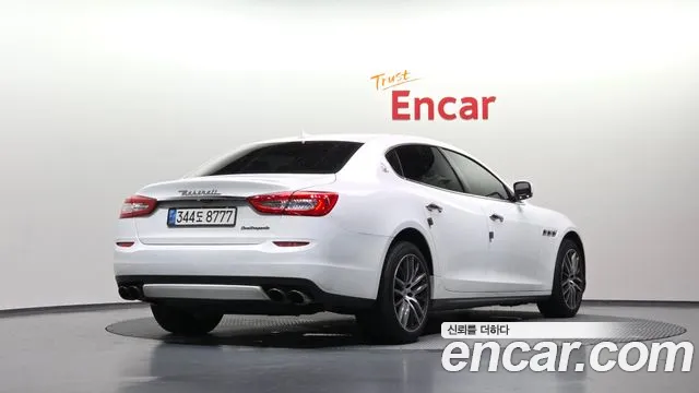 Maserati Quattroporte 2016 thumb 2