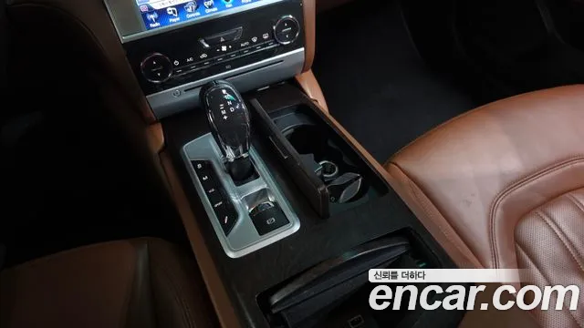 Maserati Quattroporte 2016 thumb 9