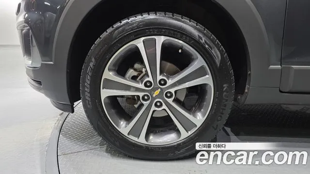 ChevroletGMDaewoo Captiva 2017 thumb 5