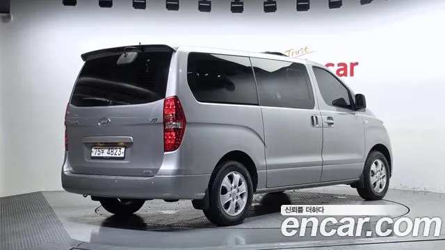 Hyundai Starex 2020 thumb 2