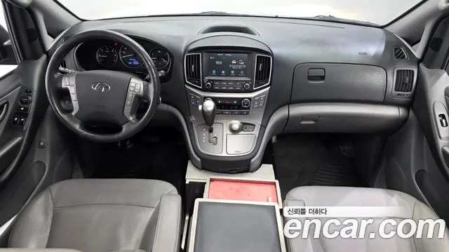 Hyundai Starex 2020 thumb 7