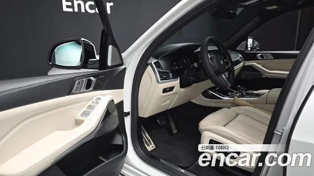 BMW X7 2021 thumb 10
