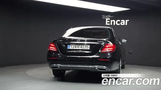 Mercedes-Benz E-Класс 2019 thumb 4