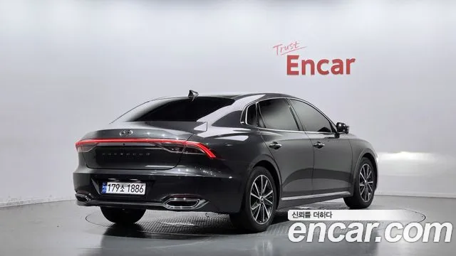 Hyundai Grandeur 2022 thumb 2