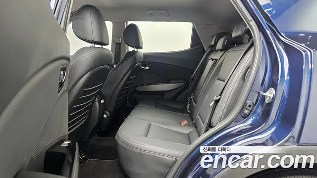 KG_Mobility_Ssangyong TIBOLI 2017 thumb 12