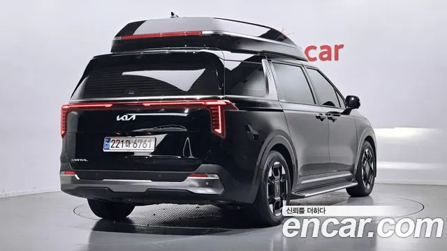 Kia Carnival 2024 thumb 2