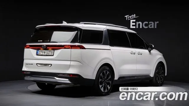 Kia Carnival 2020 thumb 2