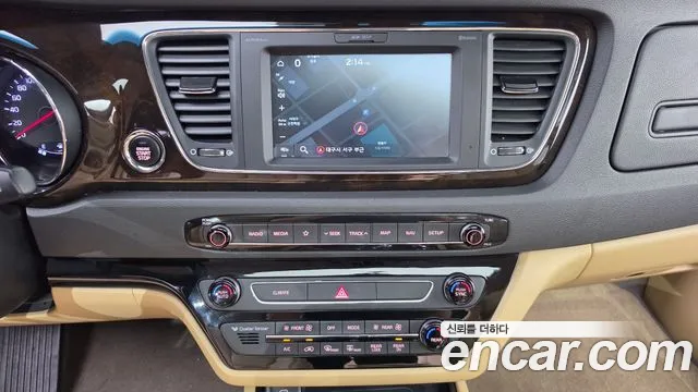 Kia Carnival 2019 thumb 12