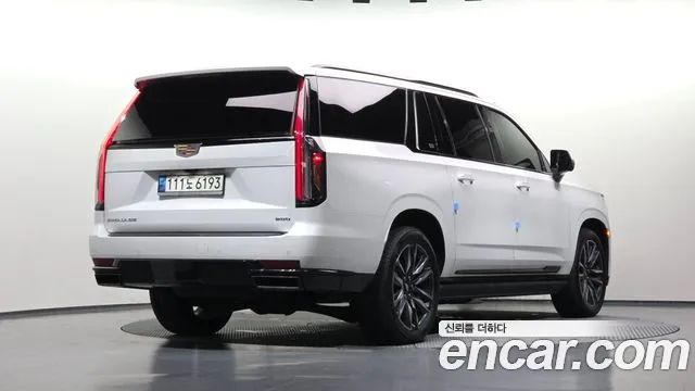 Cadillac Escalade 2023 thumb 2