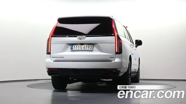 Cadillac Escalade 2023 thumb 4