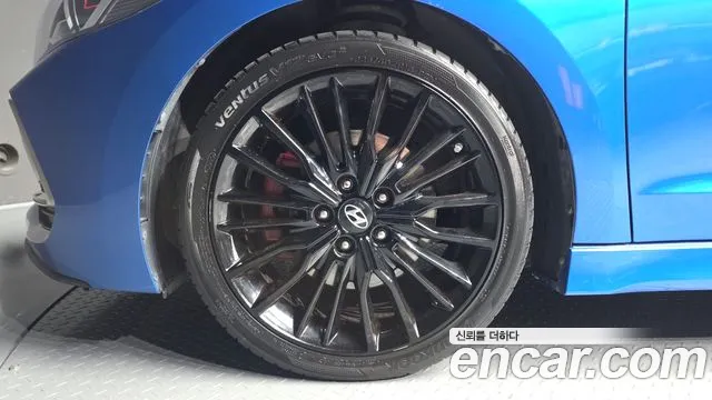 Hyundai Avante 2017 thumb 5