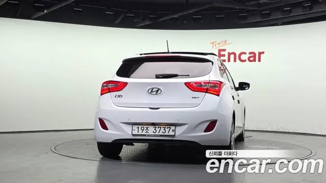 Hyundai i30 2014 thumb 4