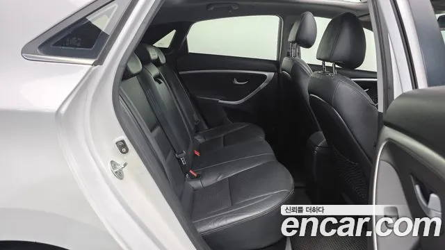 Hyundai i30 2014 thumb 12