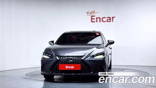 Lexus ES 2022 thumb 3