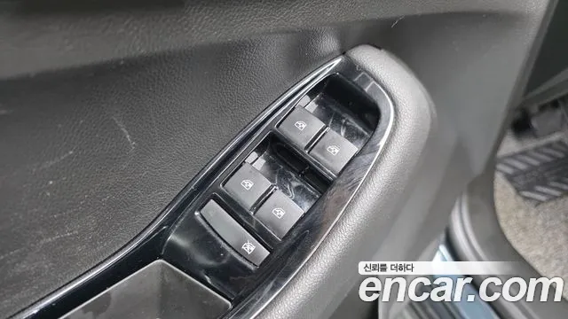 Chevrolet Orlando 2017 thumb 12