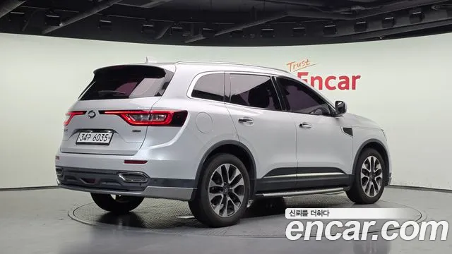 Renault-KoreaSamsung Koleos 2017 thumb 2
